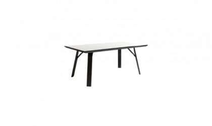 Mesa de comedor rectangular de 160cm de largo con patas de madera y sobre biselado con 48mm de espesor en Mallorca.