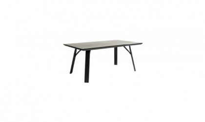 Mesa de comedor rectangular de 160cm de largo con patas de madera y sobre biselado con 48mm de espesor en Mallorca.