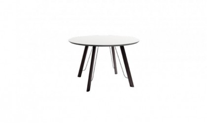 Mesa de comedor redonda con patas metálicas y sobre biselado de 120cm de diámetro y 22mm de espesor en Mallorca.