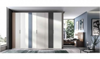 Armario de madera color blanco polar con acabados en varios colores