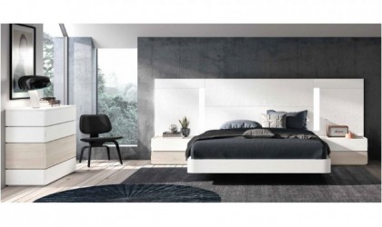 Dormitorio completo compuesto de cabecero, canapé, dos mesitas, comodín y joyero en madera blanca con acabados en madera tundra