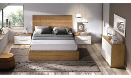 Dormitorio  compuesto de cabecero, canapé con dos mesitas y cómoda  en madera con acabados en blanco lacado