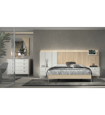 Dormitorio moderno en madera natural y blanco con cabecero retroiluminado