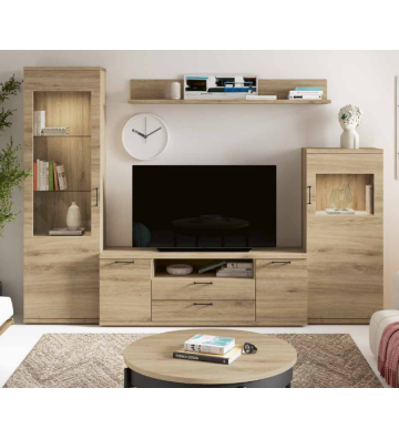 Composición de salón en madera natural con vitrinas y balda superior